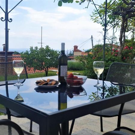 Apartments Anamarija Опатия Экстерьер фото