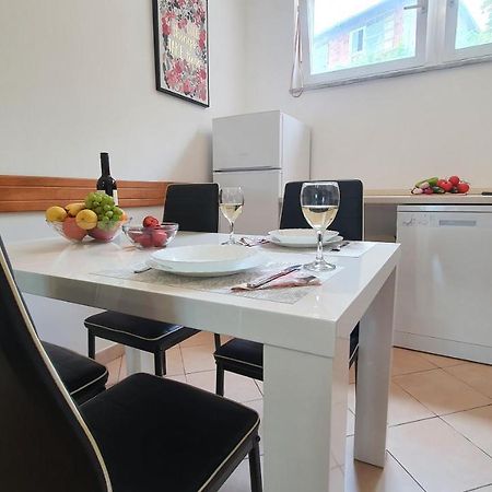 Apartments Anamarija Опатия Экстерьер фото