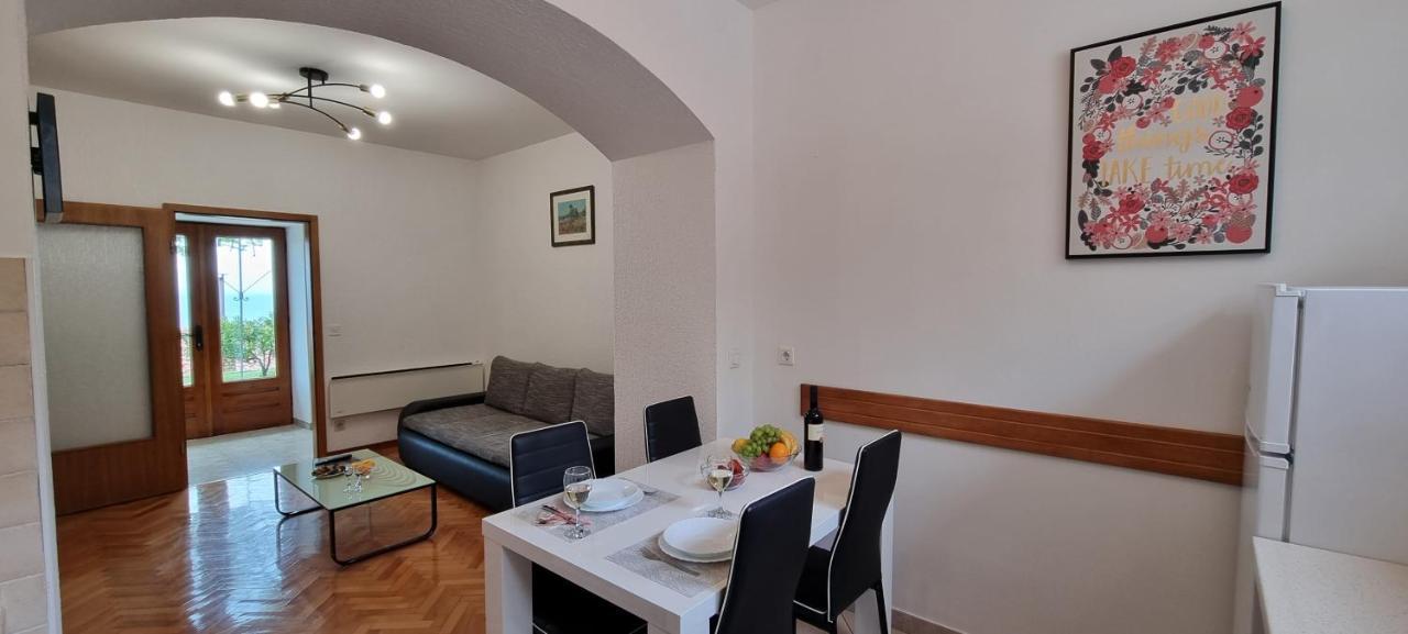 Apartments Anamarija Опатия Экстерьер фото