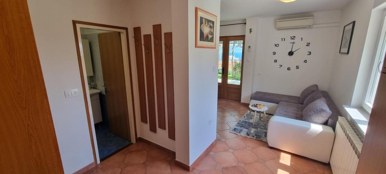 Apartments Anamarija Опатия Экстерьер фото
