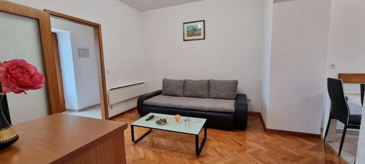 Apartments Anamarija Опатия Экстерьер фото