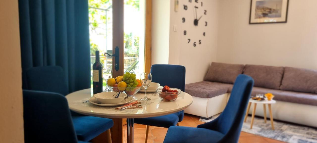 Apartments Anamarija Опатия Экстерьер фото